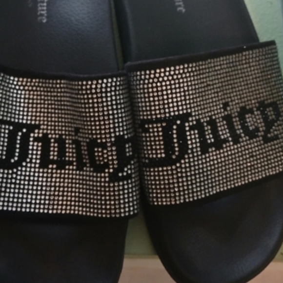 Juicy Couture Black and Silver Slide Sandals - Picture 7 of 7